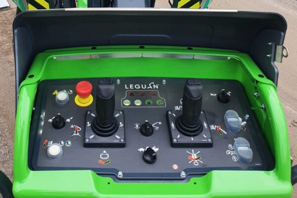 Leguan-225-platform-controls