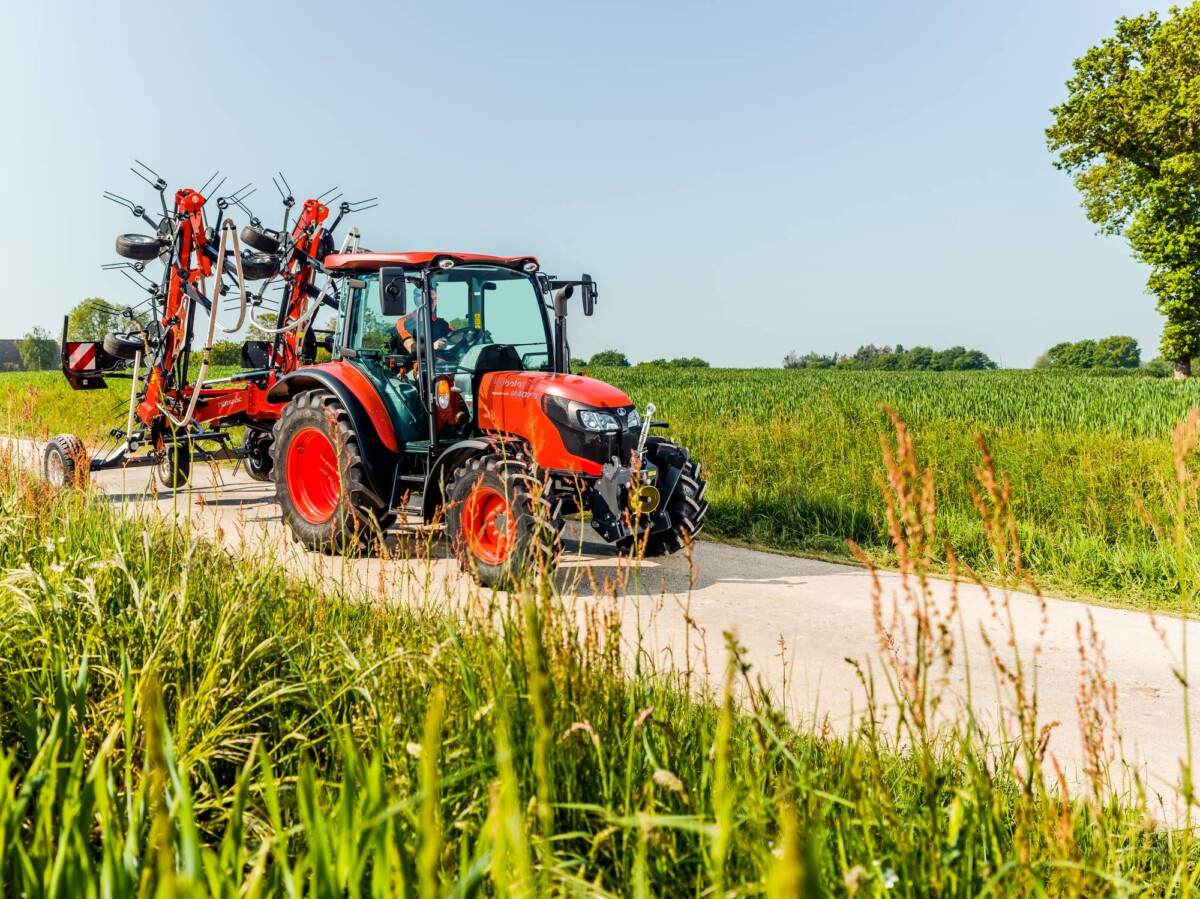 M4003_Tedder_Side