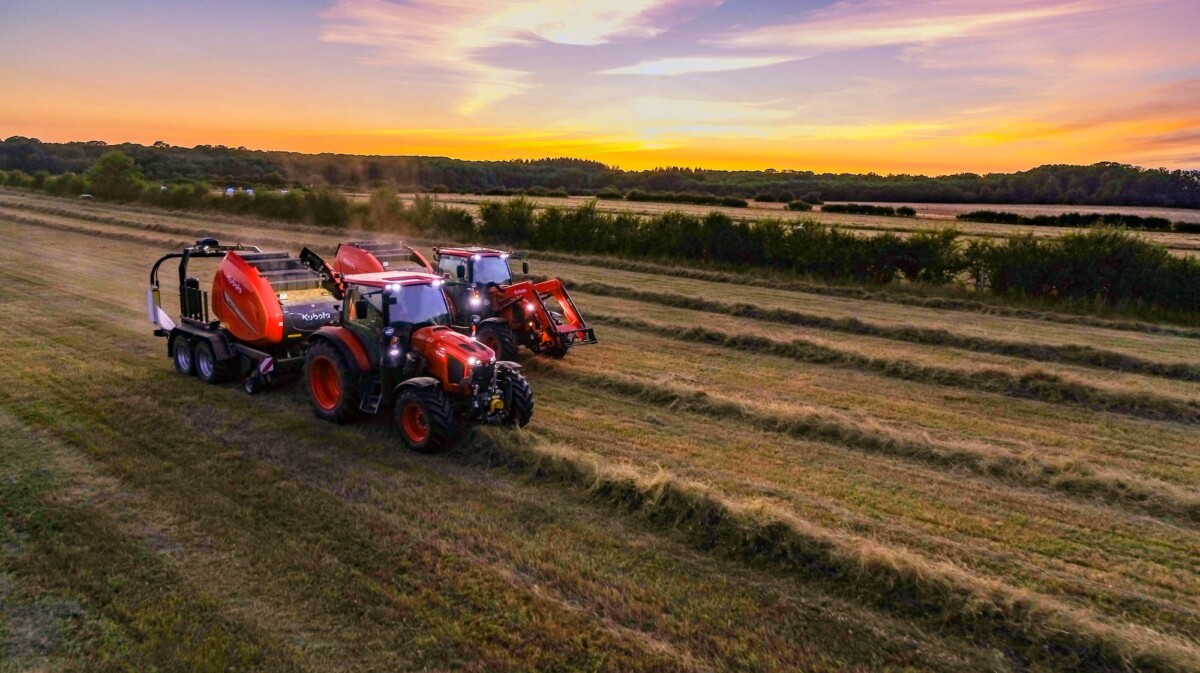 M6002_baler_Grass_front31_dynamic